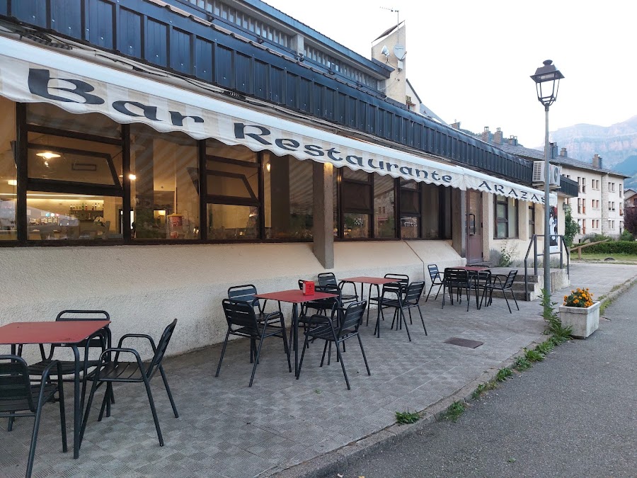 Arazas bar