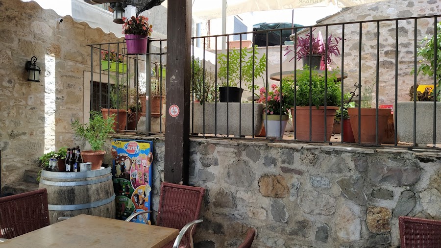 Restaurante y habitaciones, A chaminera